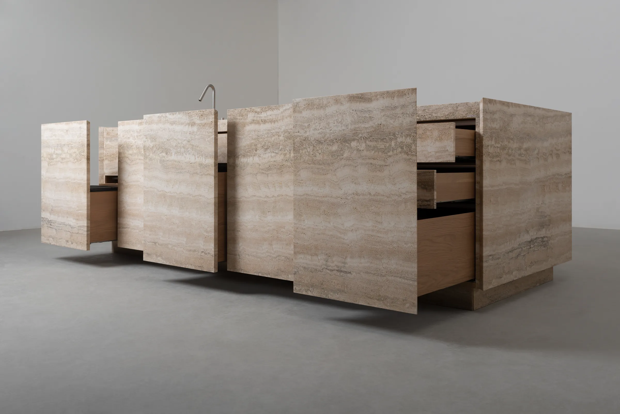 Impluvium — Bianco Rapolano travertine, view 7